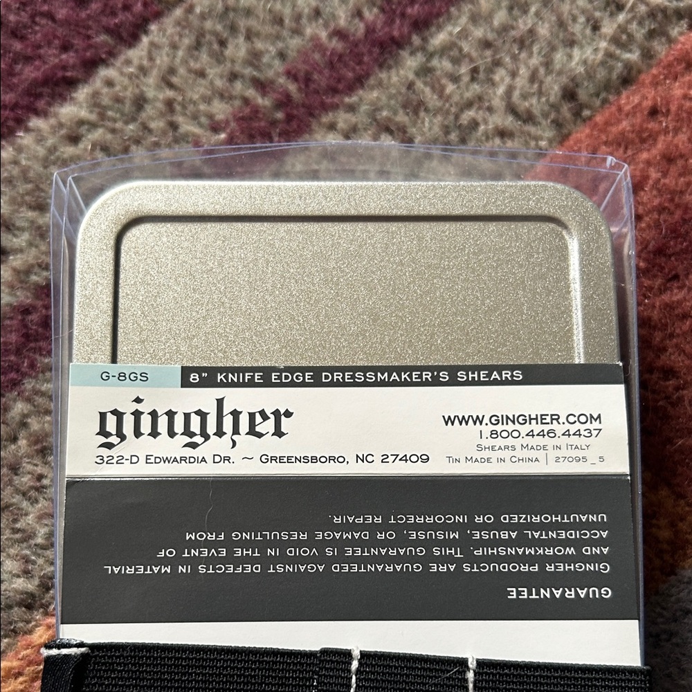 Gingher Gold-Plated Dressmaker's Shears - Picture 3 of 4